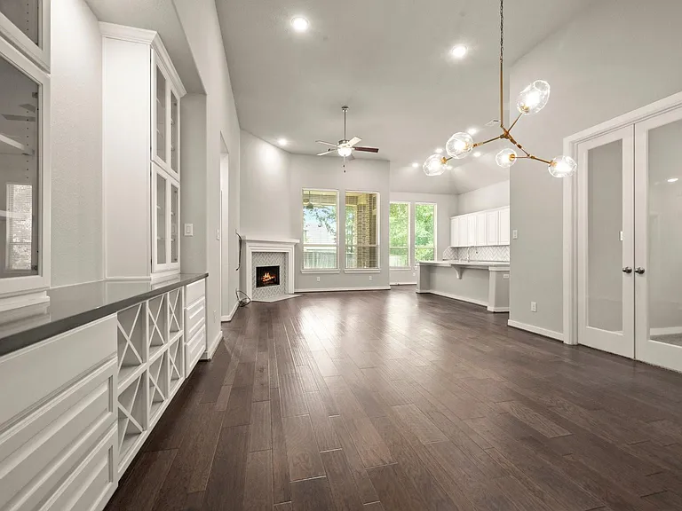 150 Mayfield Dr — Photo 14