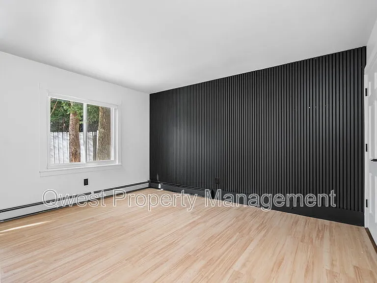 414 Rose St — Photo 2