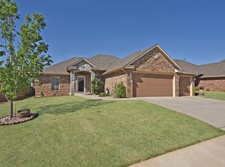 12829 NW 6th St, Yukon, OK 73099