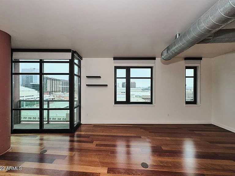 310 S 4th St #605 — Photo 11