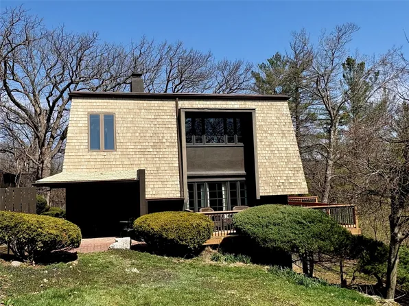 3225 Terrace Dr, Des Moines, IA 50312