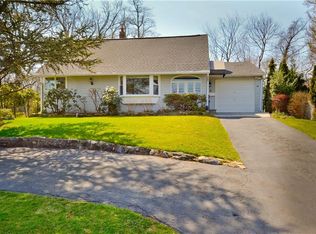 10 Jean Ln, Hartsdale, NY 10530