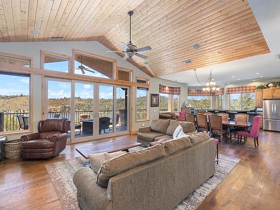3rd image of 39828 Granite Ridge Ln