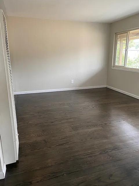 F 28TH AVE — Photo 3