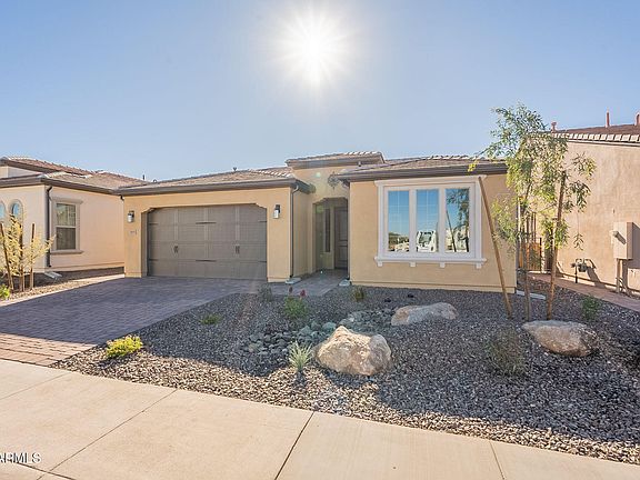2nd image of 389 E BRACCIANO Avenue