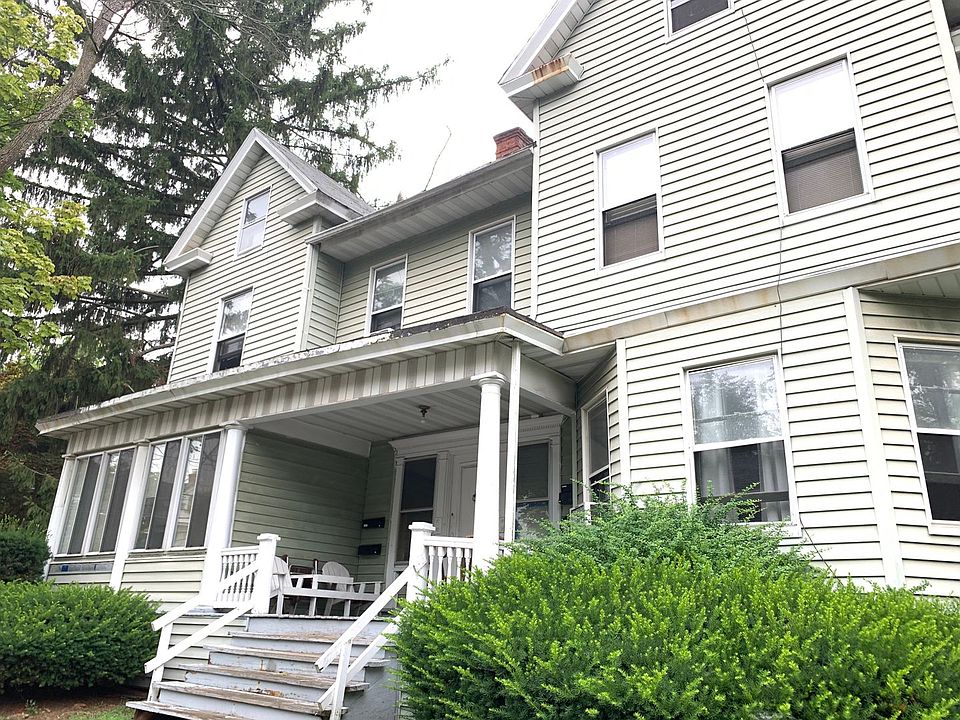 1st image of 100 Fern St #2E