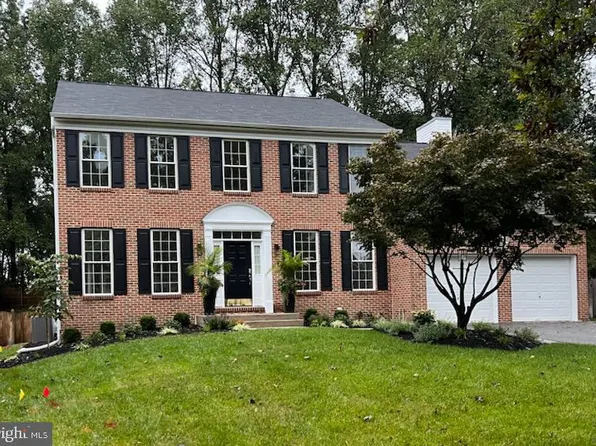 2432 Heather Stone Dr, Gambrills, MD 21054