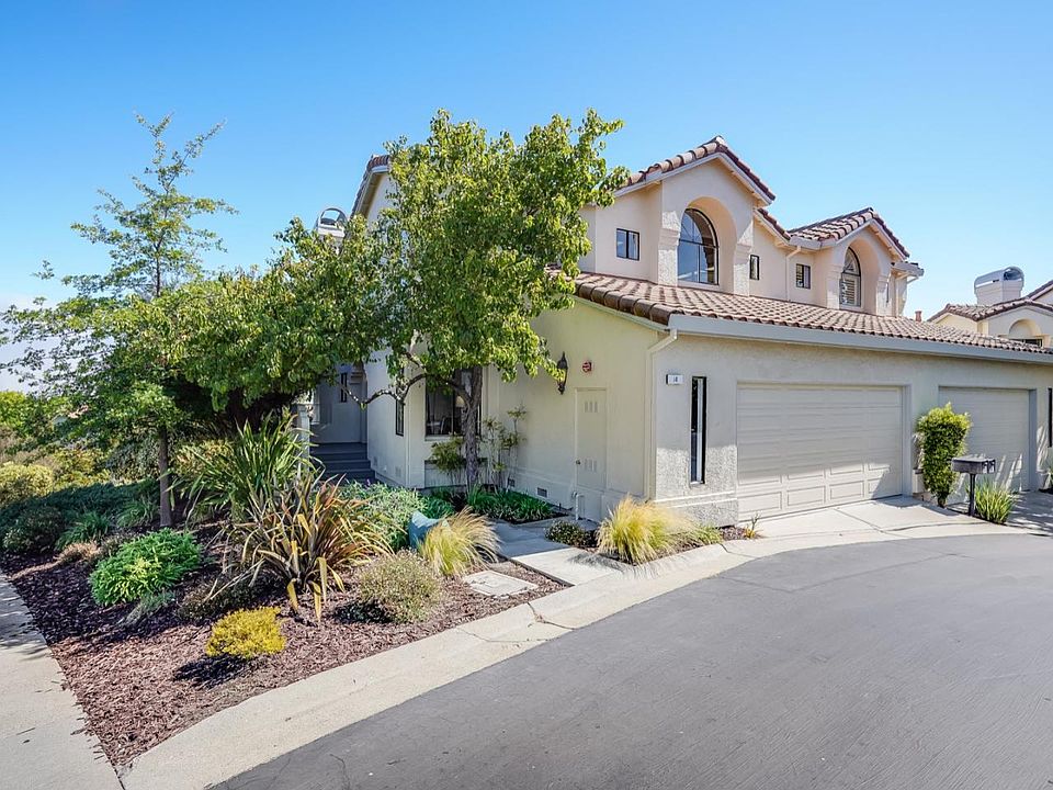 1st image of 14 Clover Ln