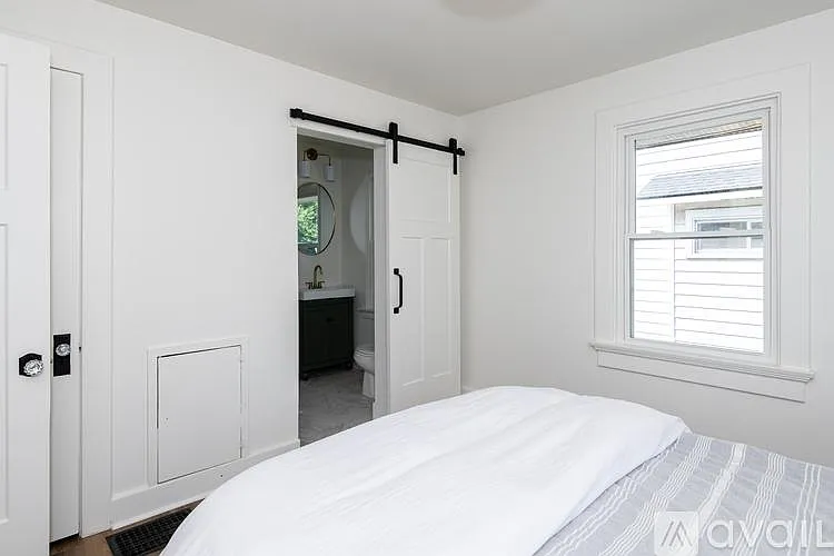 1015 Woodley Rd — Photo 23