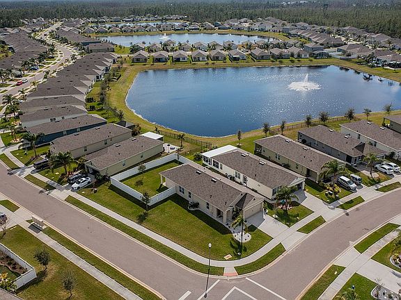 2nd image of 2904 Blue Shores Way
