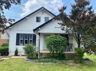 7012 S Rock Hill Rd, Saint Louis, MO 63123