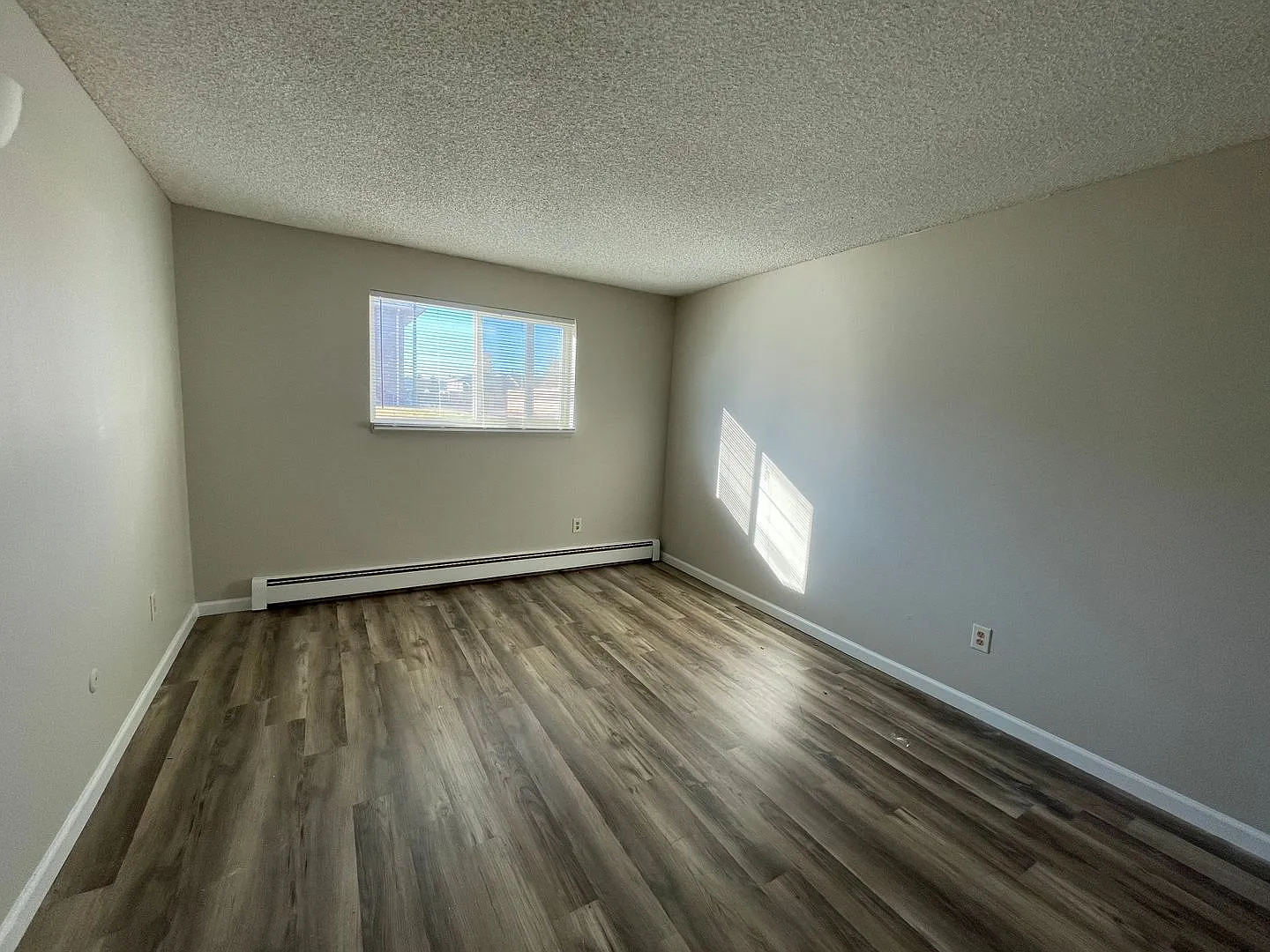 1004 E Jefferson Rd — Photo 3