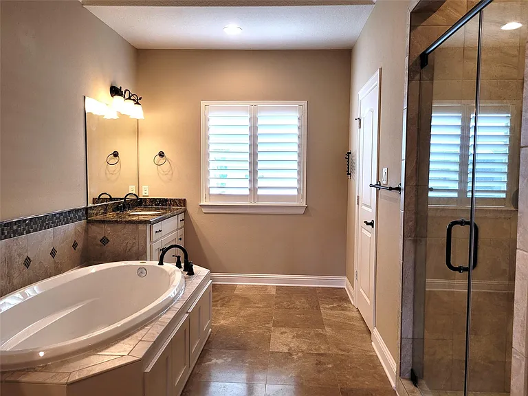 1508 Fowler St — Photo 31