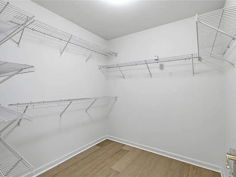 1702 Clay Brooke Ct SE — Photo 10