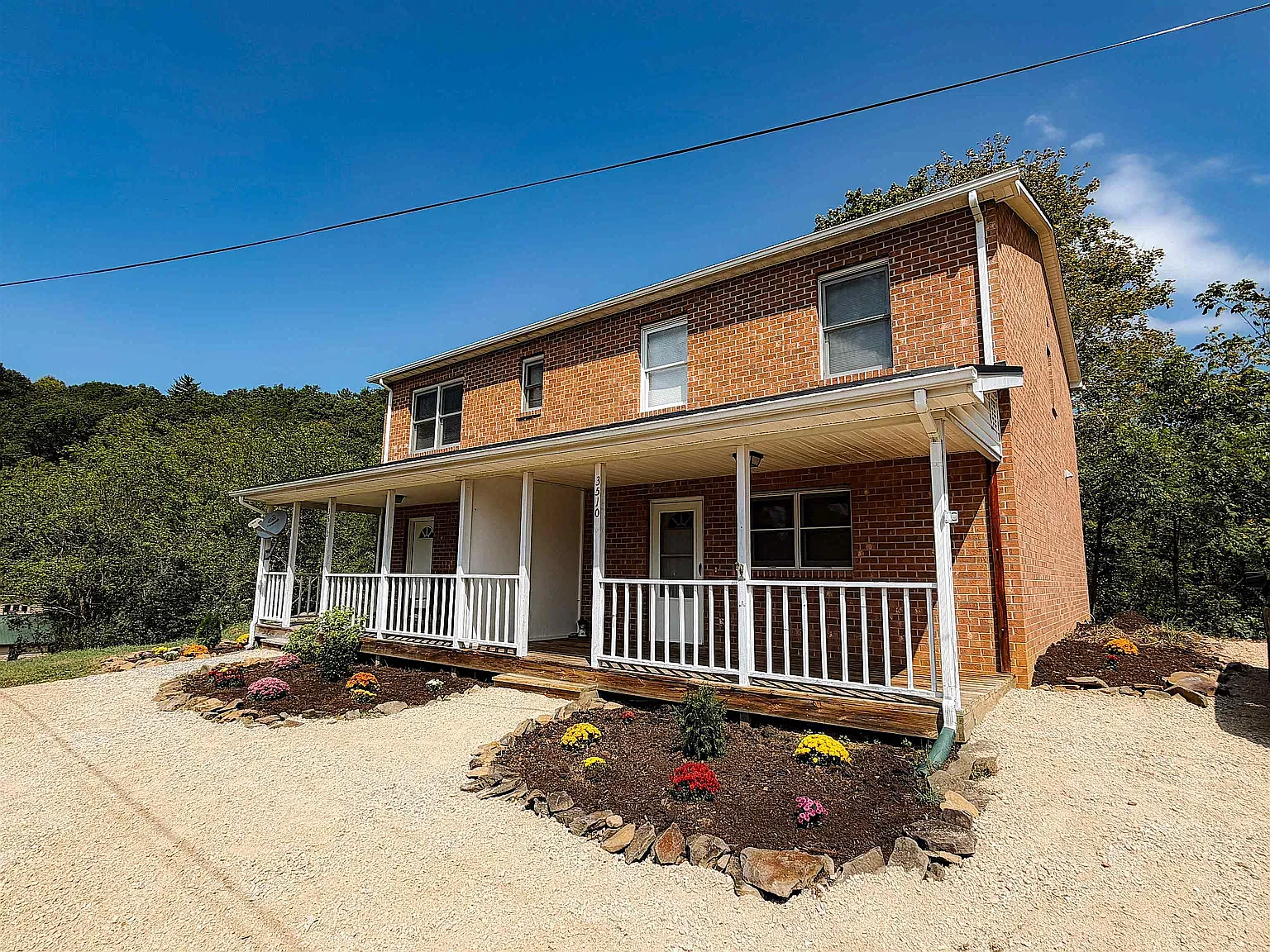 2 bed, 1.5 bath, $1,150 — Photo 3