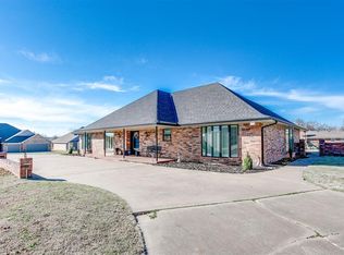 627 Louisiana St, Jones, OK 73049