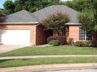 7311 Heritage Oaks Ct, Arlington, TX 76001