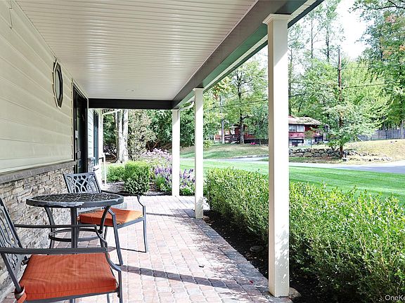 3rd image of 3 Lomond Avenue