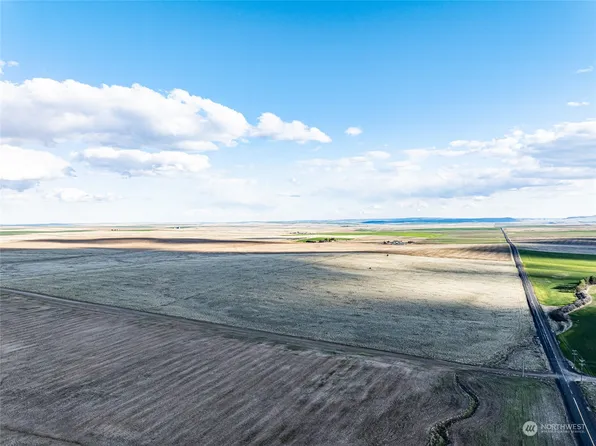 3 Rd 3 NW, Waterville, WA 98858