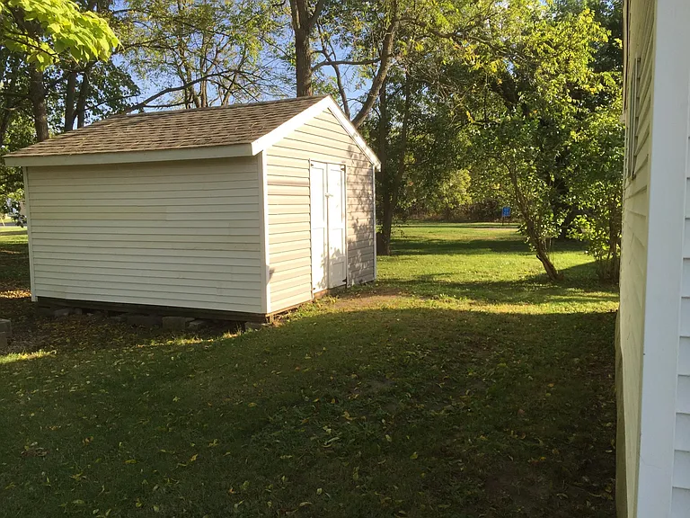 213 Central Ave — Photo 13