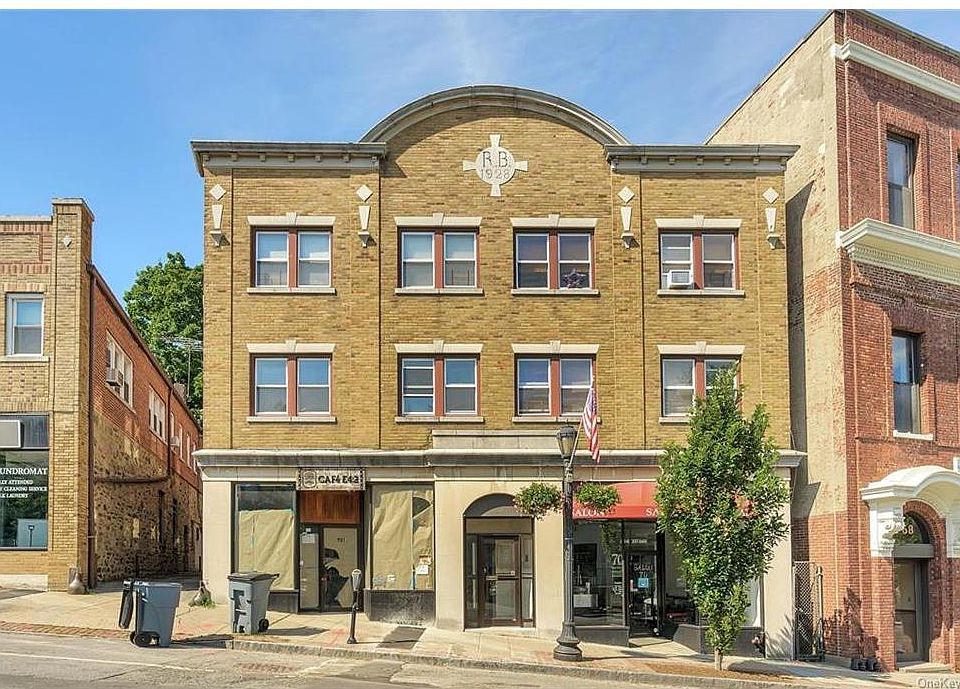 1st image of 72 Main St APT 3W
