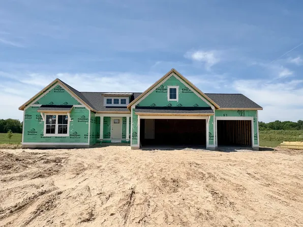 7093 Kettle Dale Ave SE, Alto, MI 49302