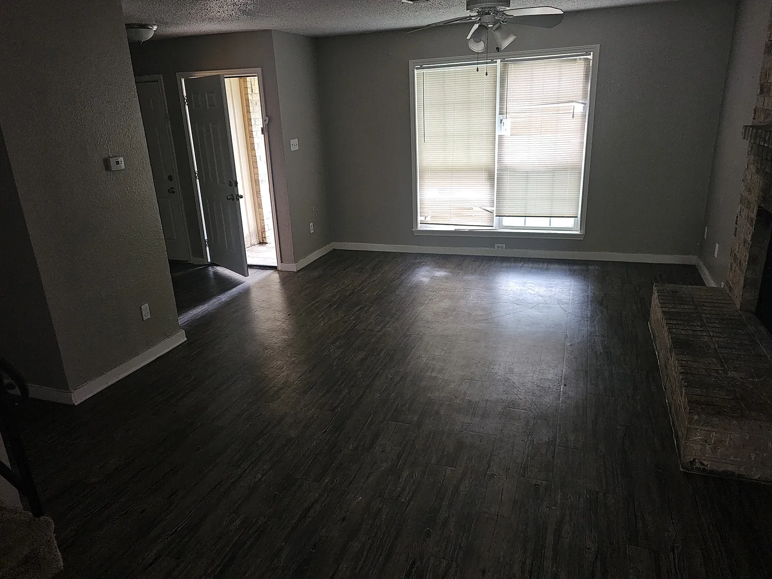 3 bed, 2.5 bath, 1544 sqft, $2,195 — Photo 3