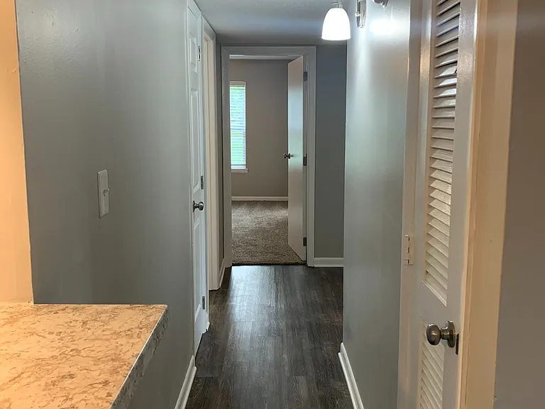 271 White Oak Rd #C — Photo 7