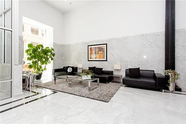 Rented by Sapo Group | media 18