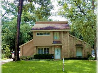 11 Lancelot Ln, Conroe, TX 77304