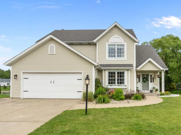 51704 Villager Pkwy, Granger, IN 46530
