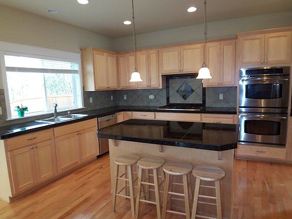 4th image of 8209 132nd Pl SE