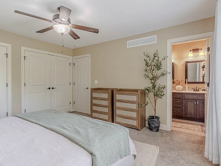 4319 Aspen Dr — Photo 1