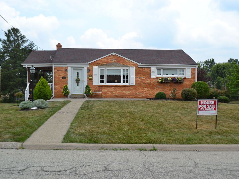 1st image of 595 Charlotte Dr