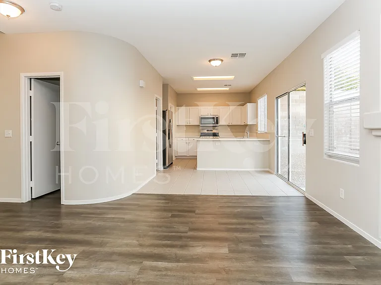 7833 Smokerise Ct — Photo 4