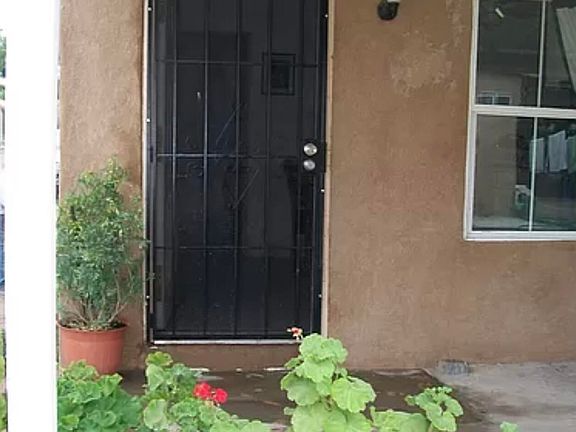 3rd image of 640 E Joanne Avenue