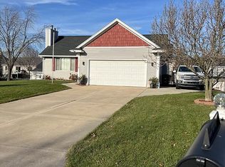9763 Les Ct, Zeeland, MI 49464