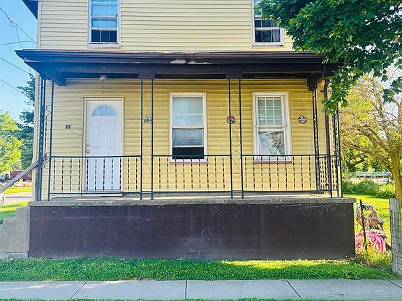 2nd image of 1115 Filmore St