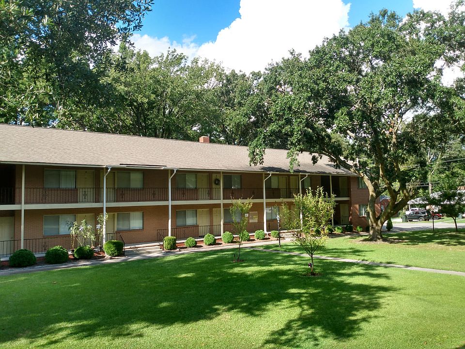 1st image of 206 S Elm St #G