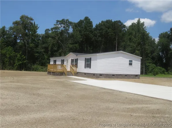 31 Morris Rd, Lumberton, NC 28358