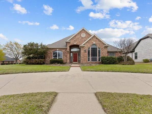 701 Meadow View Dr, Cleburne, TX 76033
