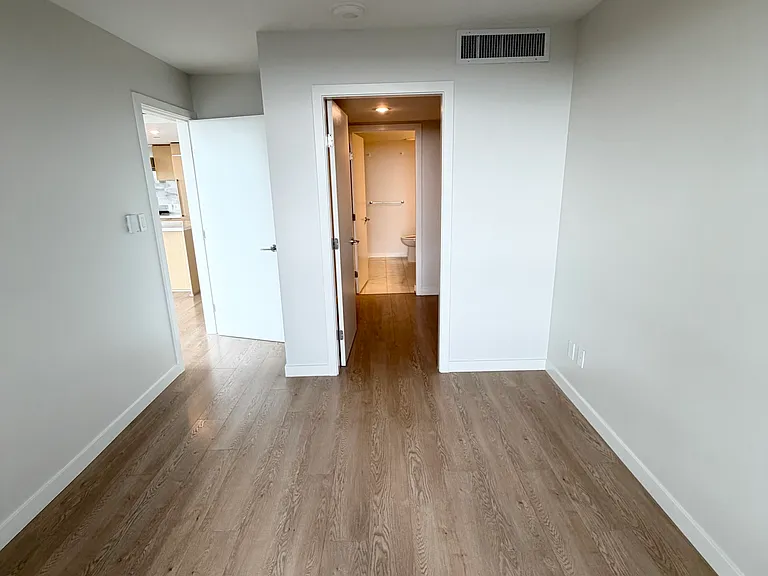 8189 Cambie St #2803 — Photo 14