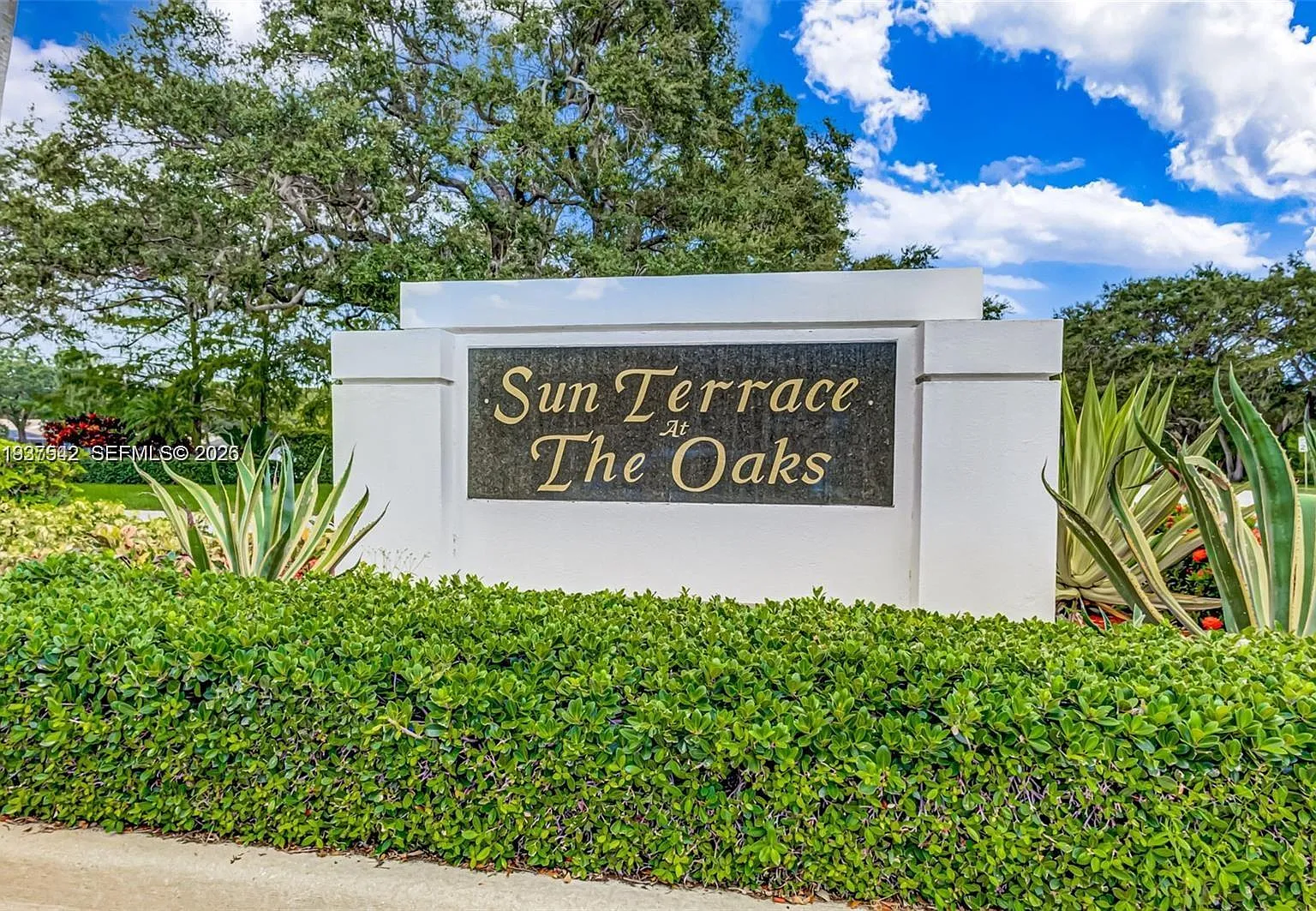 Oaks-Sunterrace 3 — Photo 2