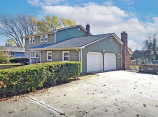 228 Southaven Ave, Medford, NY 11763