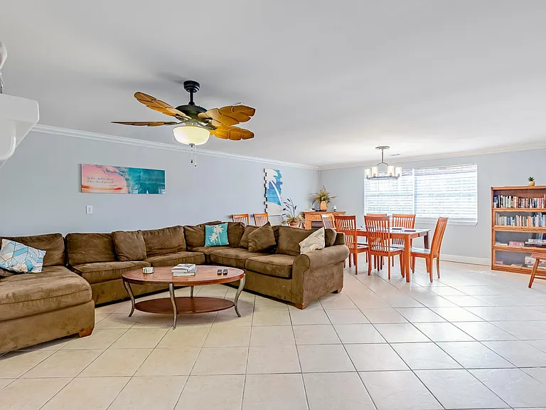 16908 Innocente Ave #A — Photo 8