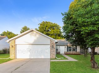 1393 Sanner Dr, Greenwood, IN