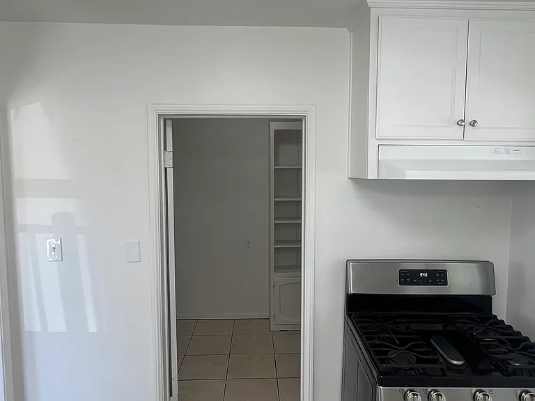 224 Plymouth Dr #224 — Photo 1