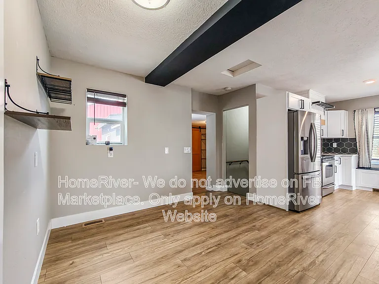 1417 E Wabash Ave — Photo 4