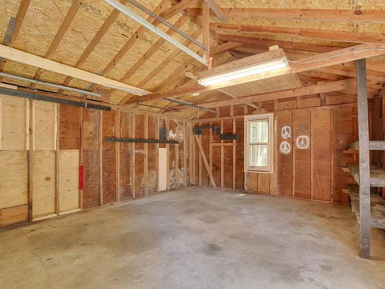 106 Woodhaven Rd — Photo 28
