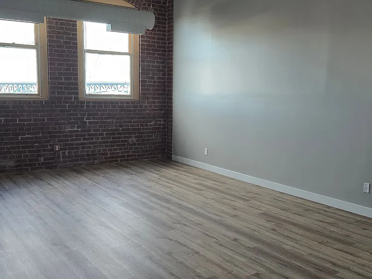 Bridgeview Apartments — Photo 49